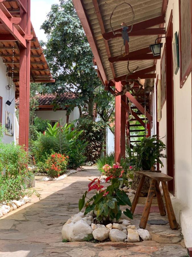 Alto Paraíso de Goiás Pousada Flor De Debora מראה חיצוני תמונה